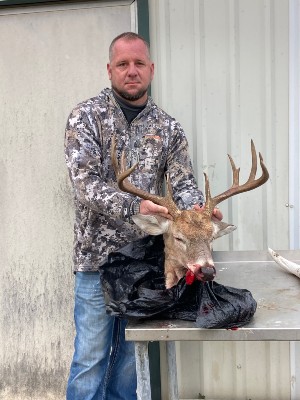 Bobby Pesak's buck