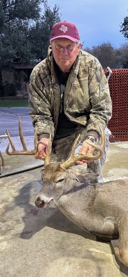 Harvey Venghaus's buck